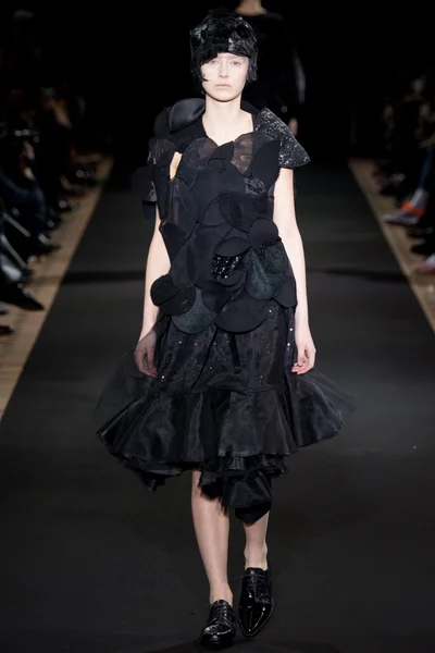 Look 7